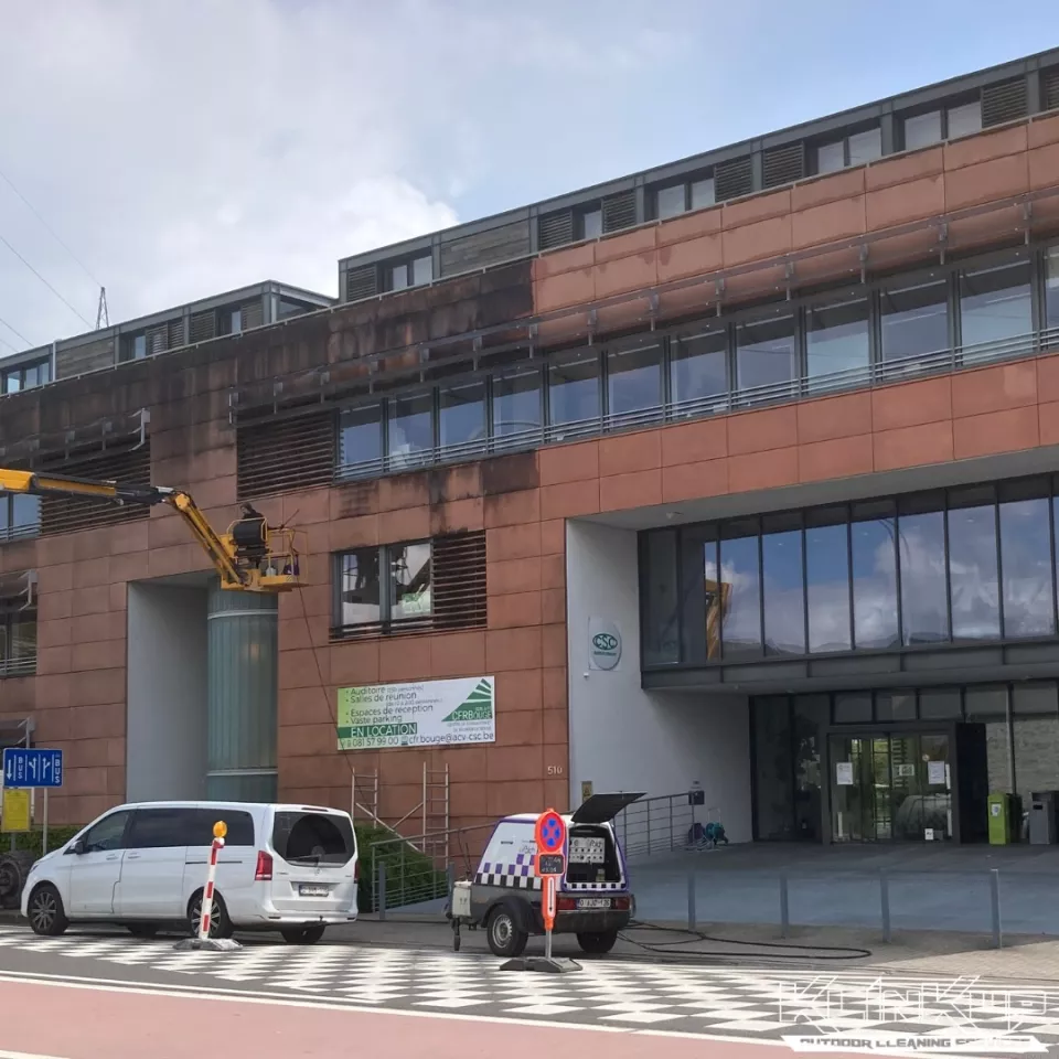 Un produit de nettoyage pour vos façades